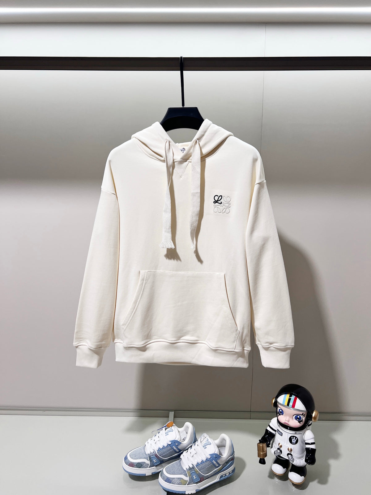 Classic Fit Hoodie-1080