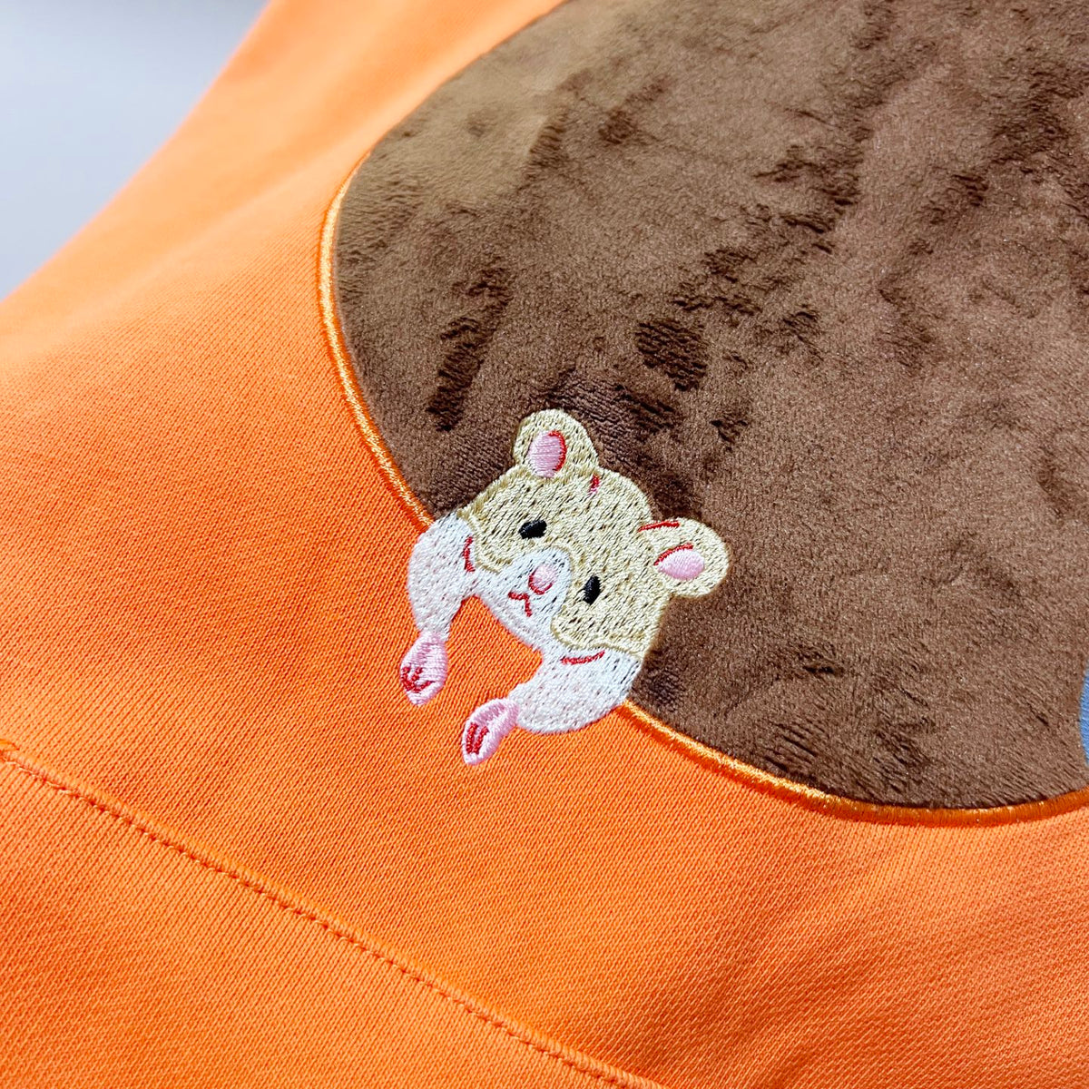 Classic Fit Hoodie-1093