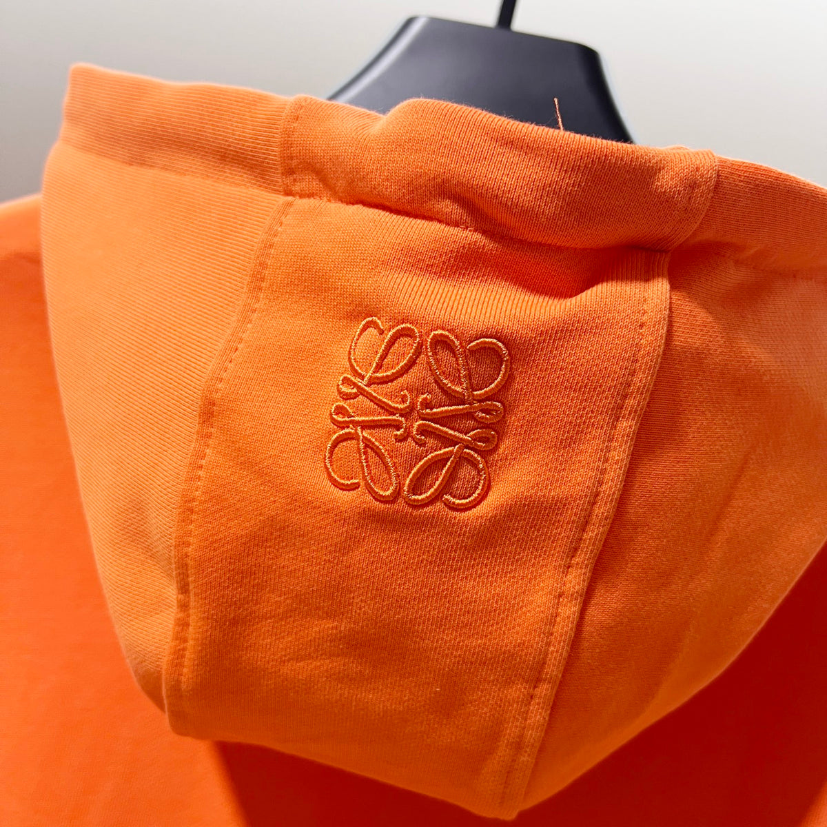 Classic Fit Hoodie-1093