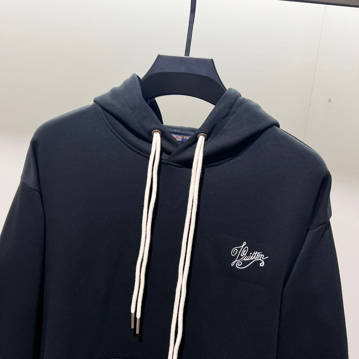 Classic Fit Hoodie-1101