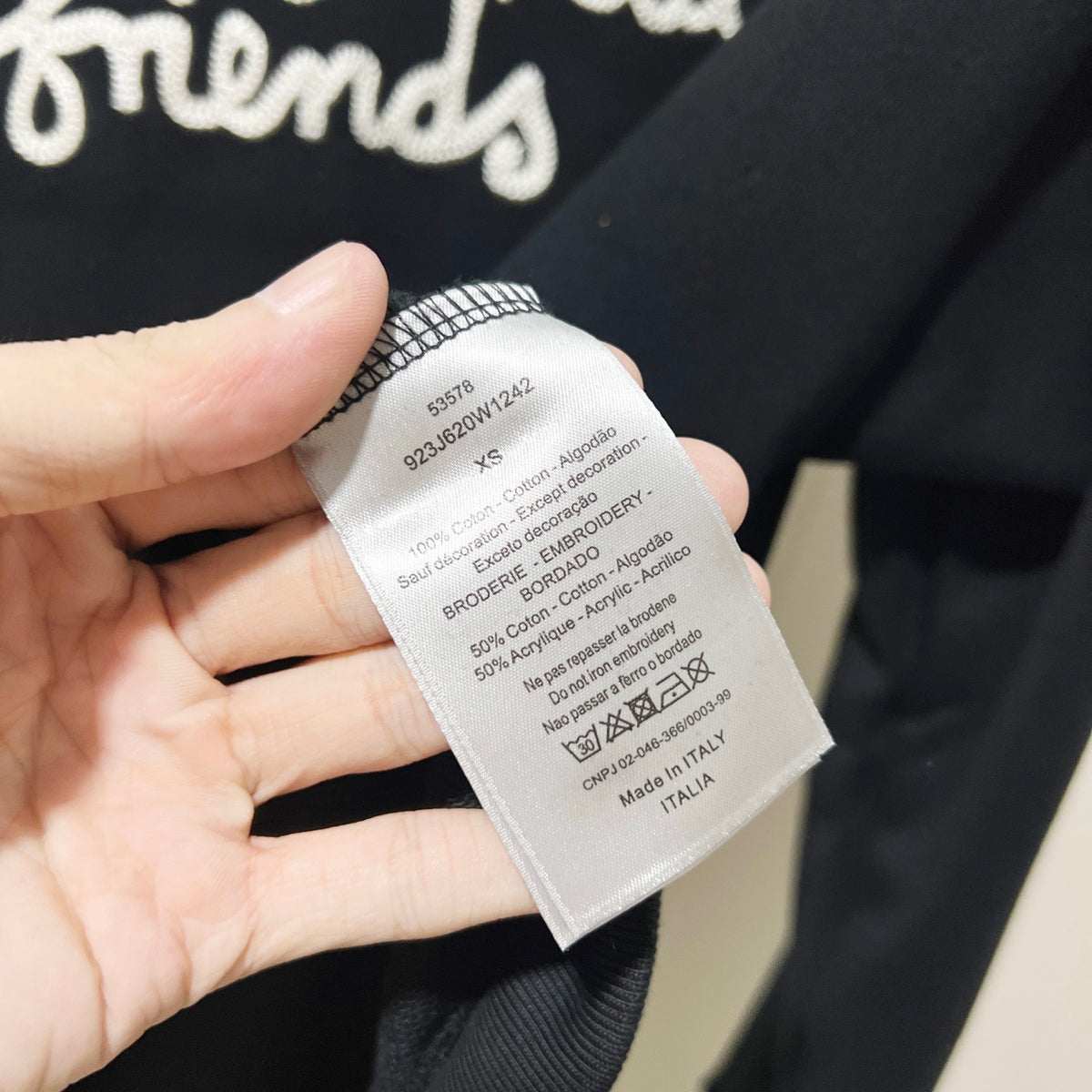 Classic Fit Hoodie-1105