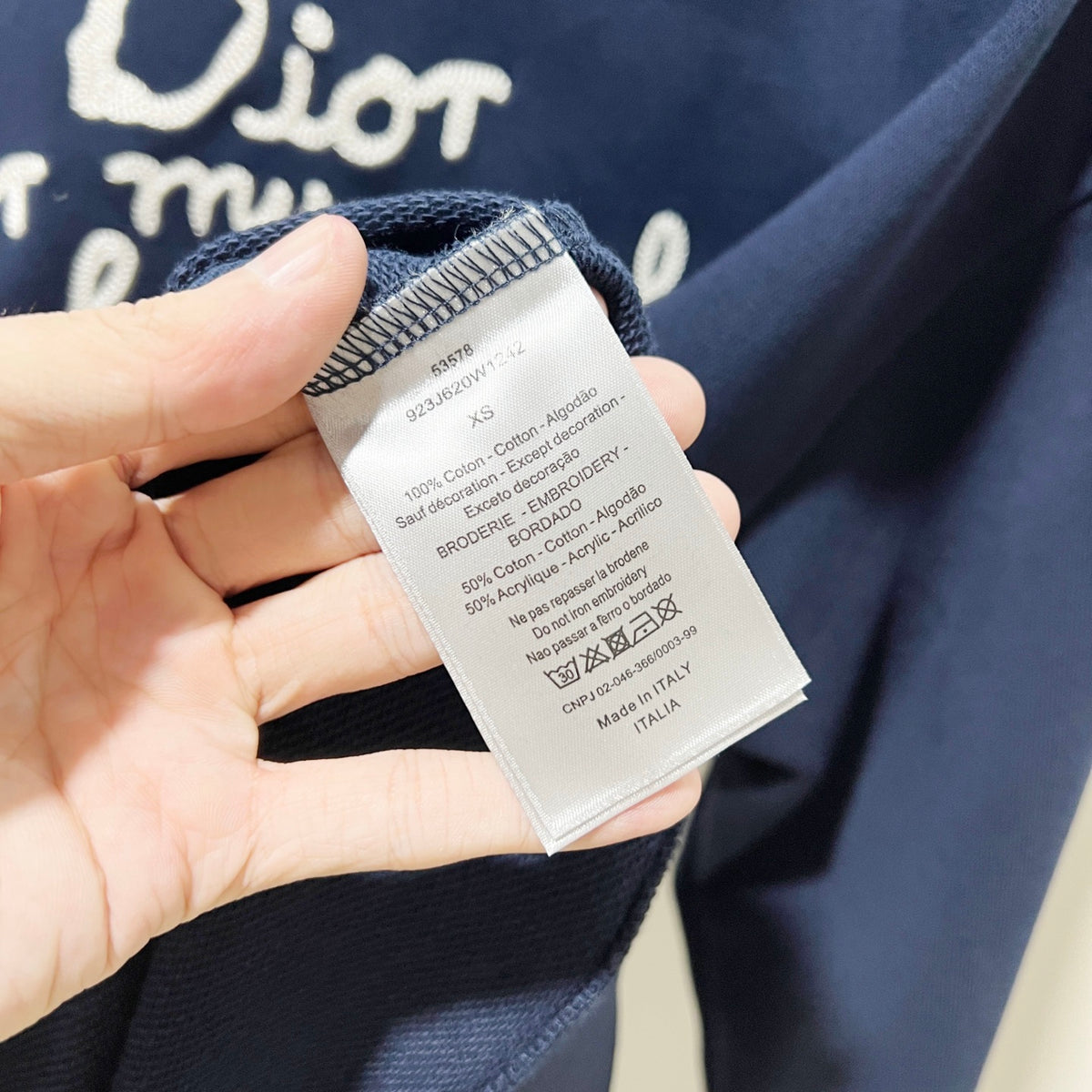 Classic Fit Hoodie-1107