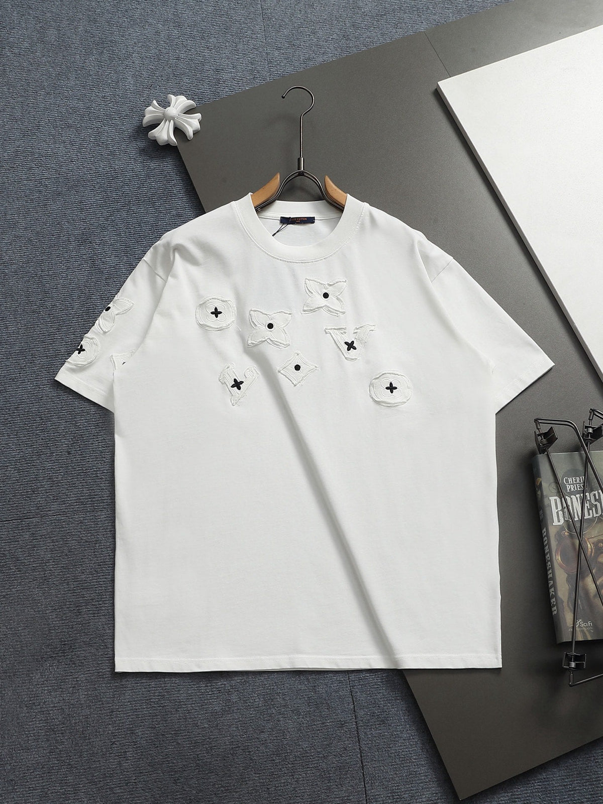 Classic T-shirt-225